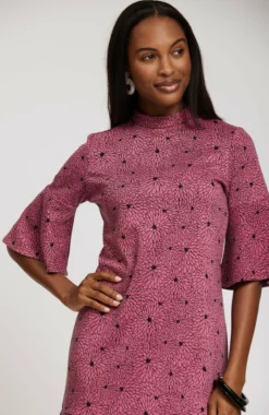 Tyler Boe Dresses Mindy Jacquard Dress (Crysanthimums)