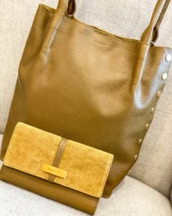Hammitt Oliver Medium Tote Bag (Golden Valley Tan) Accessories