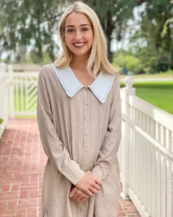 OO Boutique Shirts Dress With Contrast Collar (Beige/White)