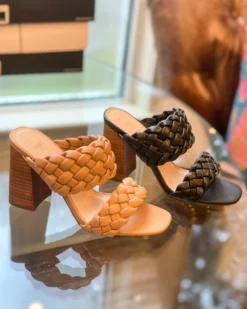 Shu Shop Heaven Heel (Black)