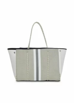 Haute Shore Accessories Greyson Tote (Cruise)